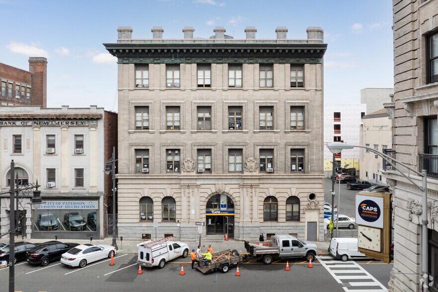 More Photos Of 137 Ellison St, Paterson Office For Sale