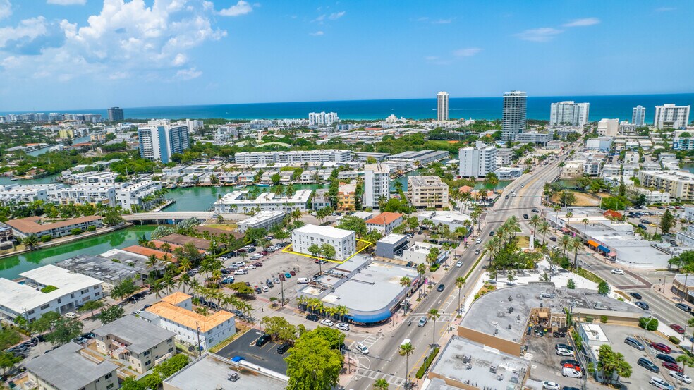 More Photos Of 924 Marseille Dr, Miami Beach Apartments For Sale