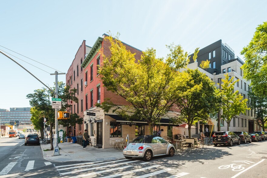 More Photos Of 47 Franklin St, Brooklyn Apartments For Sale