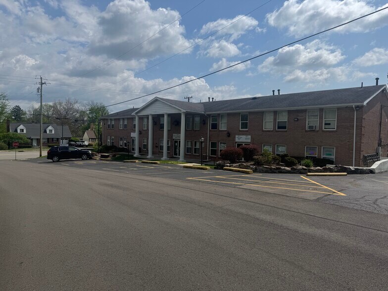 More Photos Of 5925 N Main St, Dayton Medical For Lease