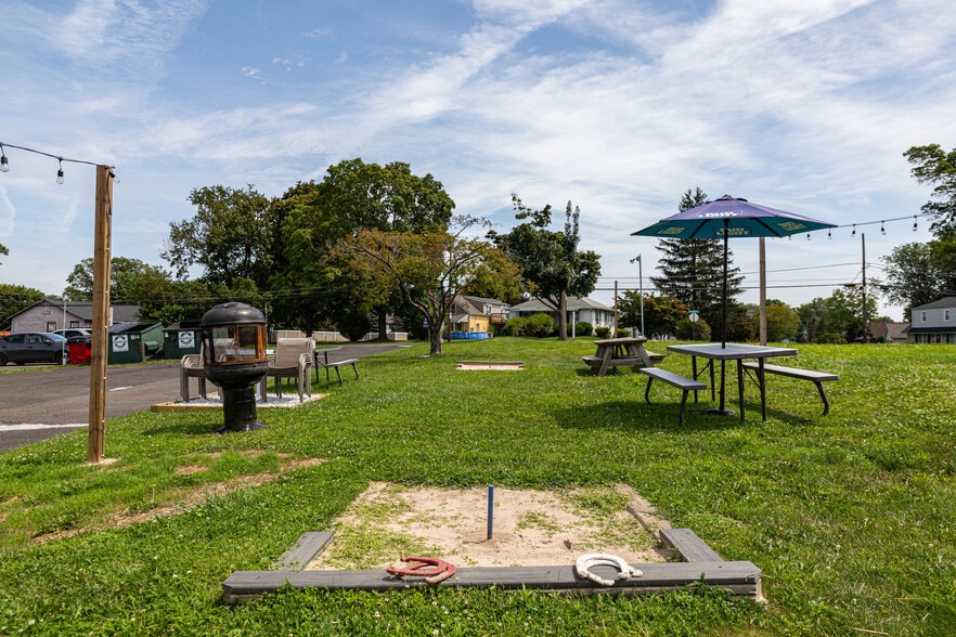 More Photos Of 119 York Rd, Warminster Township Restaurant For Sale