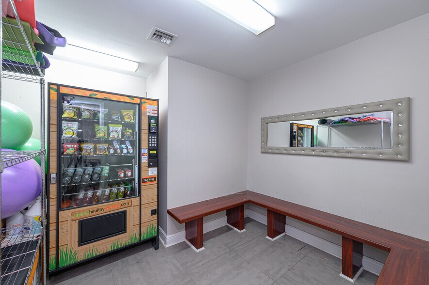 More Photos Of 10181 NW 58th St, Miami Warehouse For Lease