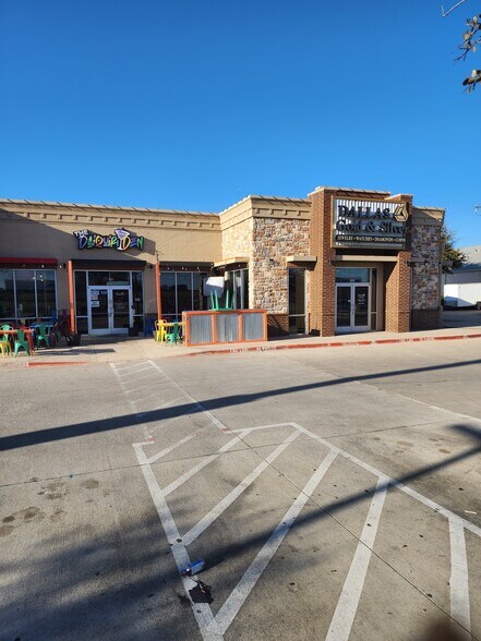 More Photos Of 2620 W I-20, Grand Prairie General Retail For Sale