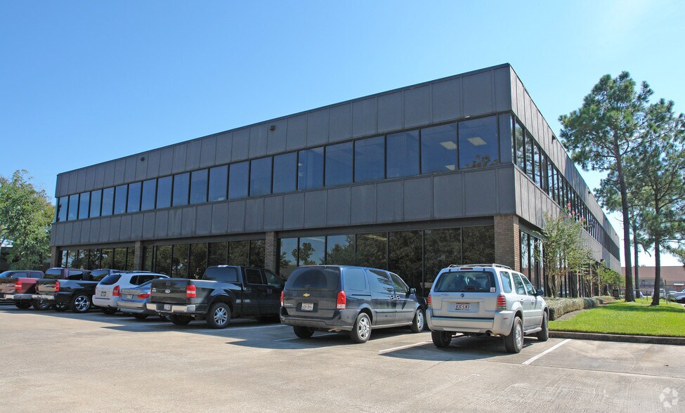 More Photos Of 87 I-10, Beaumont Office For Lease