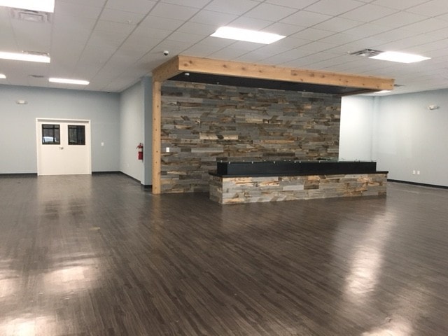 More Photos Of 547 Long Point Rd, Mount Pleasant Flex For Lease