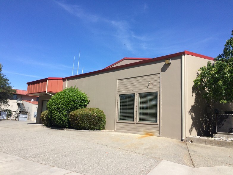 More Photos Of 11860 Kemper Rd, Auburn Flex For Sale