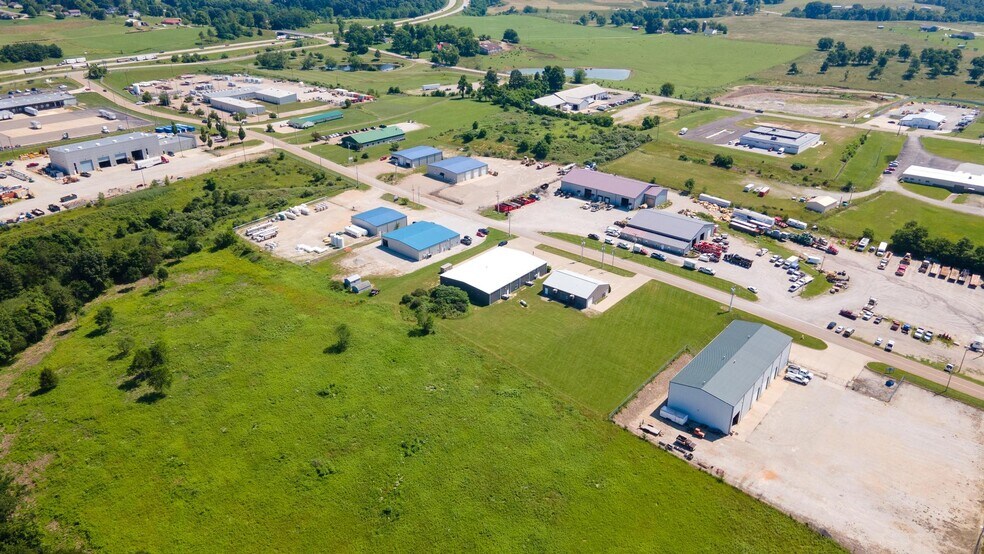 More Photos Of 66850 Executive Dr, Saint Clairsville Warehouse For Lease