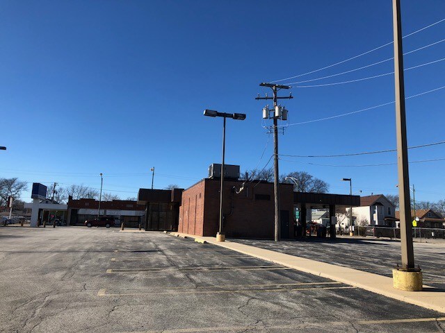 More Photos Of 10535 S Torrence Ave, Chicago Freestanding For Sale