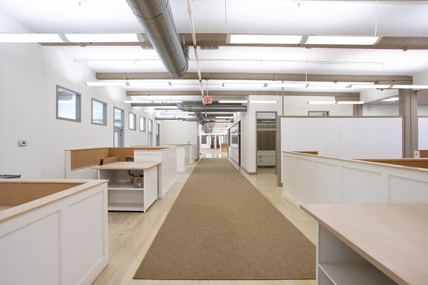 More Photos Of 125 Pecks Rd, Pittsfield Warehouse For Sale