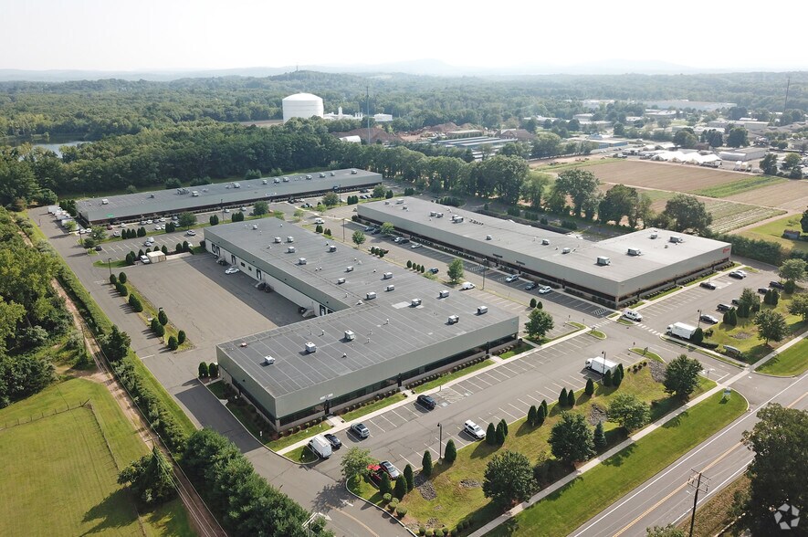 More Photos Of 712 Brook St, Rocky Hill Light Distribution For Lease
