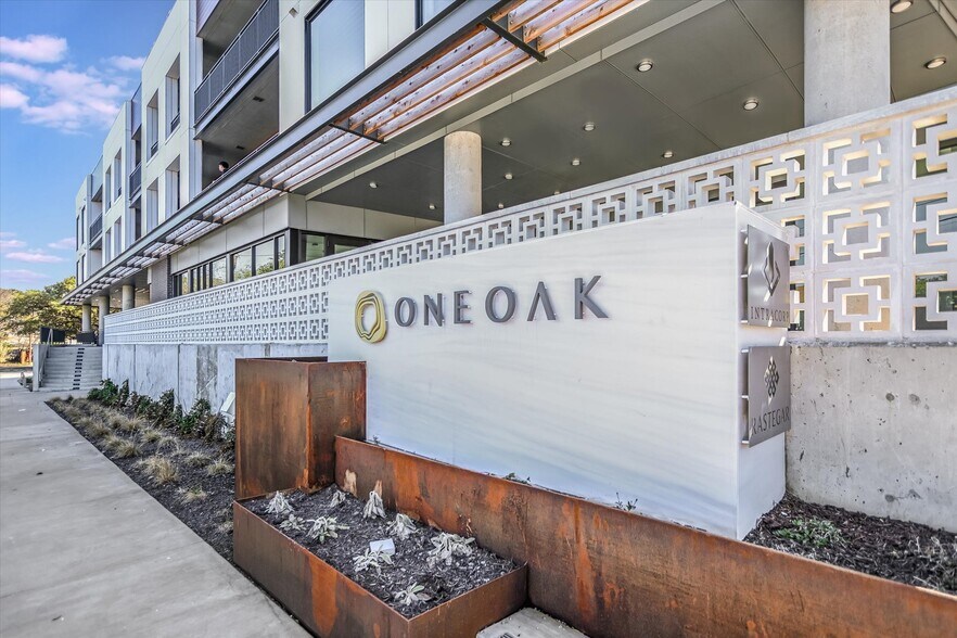 More Photos Of 2209 S First St, Austin Apartments For Sale