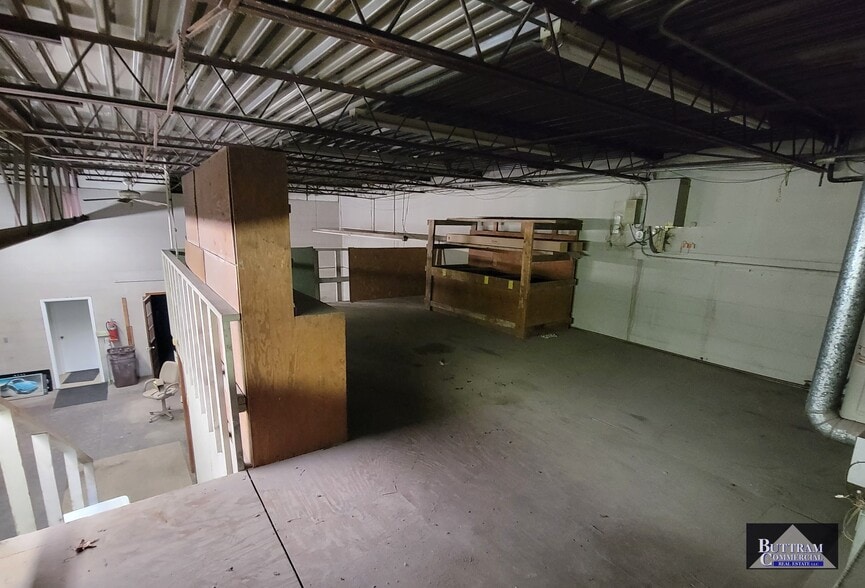 More Photos Of 1801 N Osage Blvd, Nevada Specialty For Sale