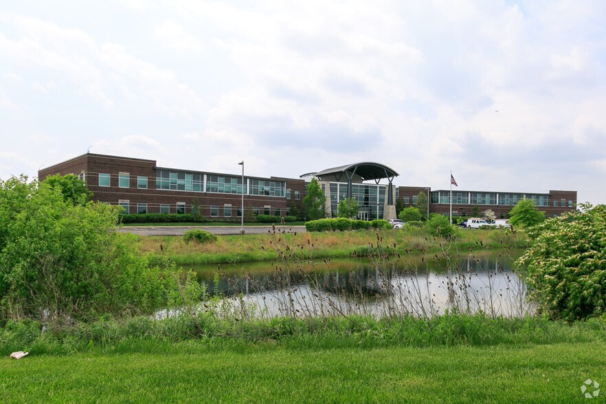 Primary Photo Of 2601 Stout Heritage Pky, Plainfield Telecom Hotel Data Hosting For Lease