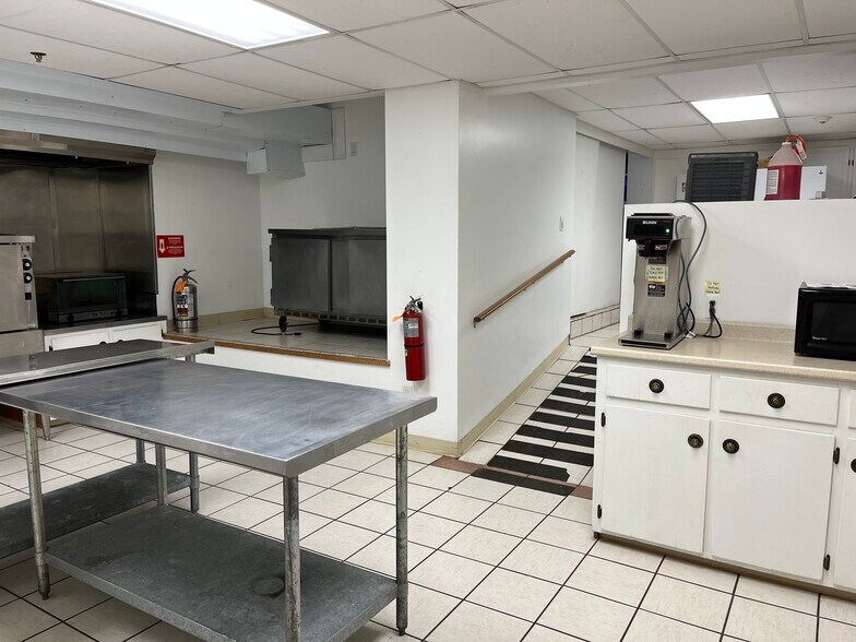 More Photos Of 49 Market St, Somersworth Religious Facility For Sale