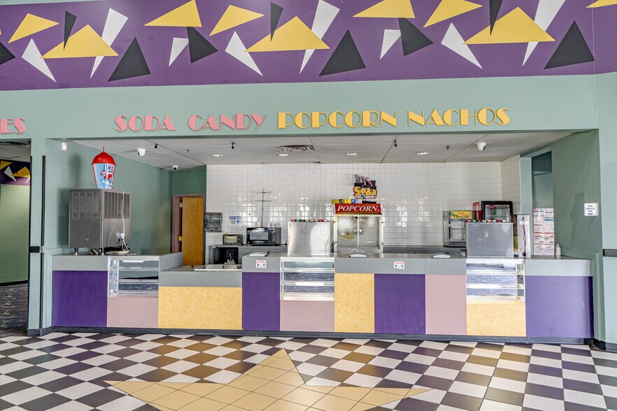 More Photos Of 250 Breighton Cir, Shelbyville Movie Theatre For Sale