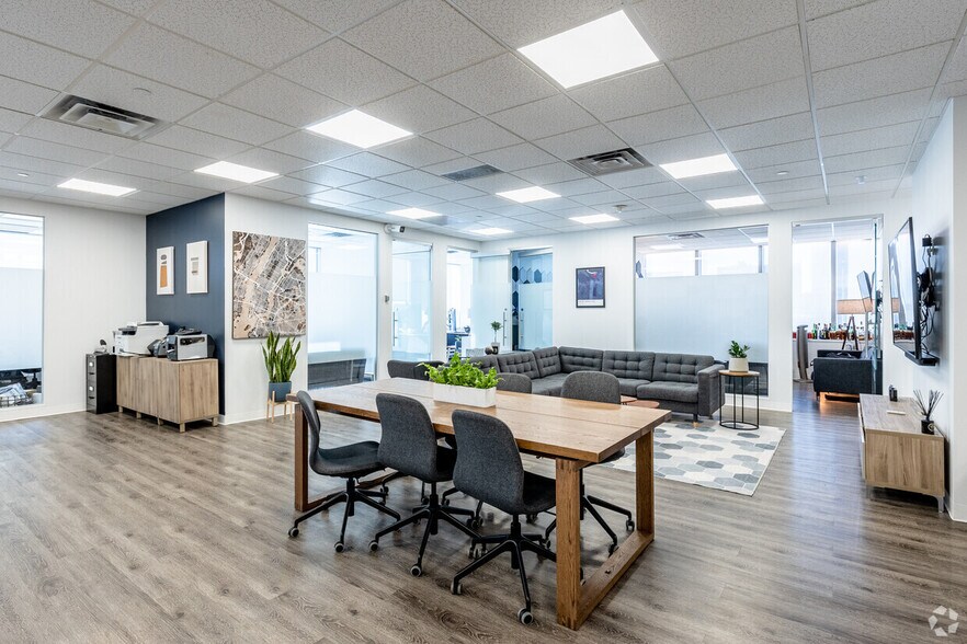 More Photos Of 1 Bridge Plz N, Fort Lee Office For Lease