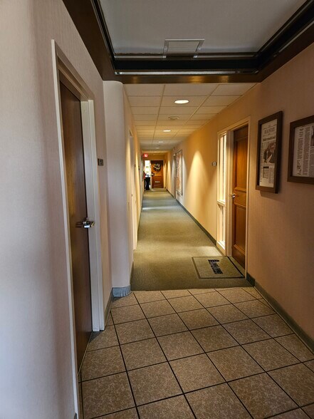 More Photos Of 1150 S Cedar Crest Blvd, Allentown Office For Sale