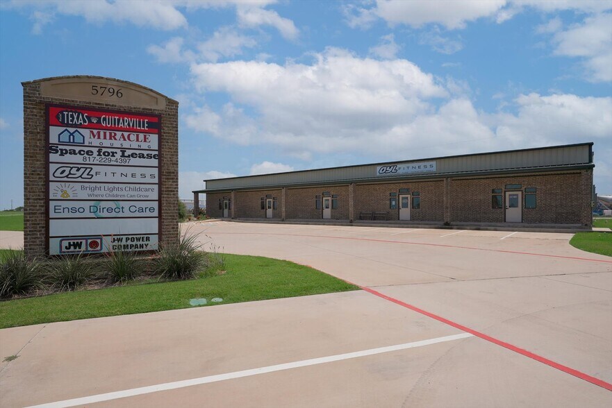 More Photos Of 5796 E Highway 114, Haslet Storefront Retail Office For Lease
