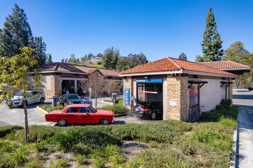 More Photos Of 330-352 N Lemon Ave, Walnut Unknown For Lease