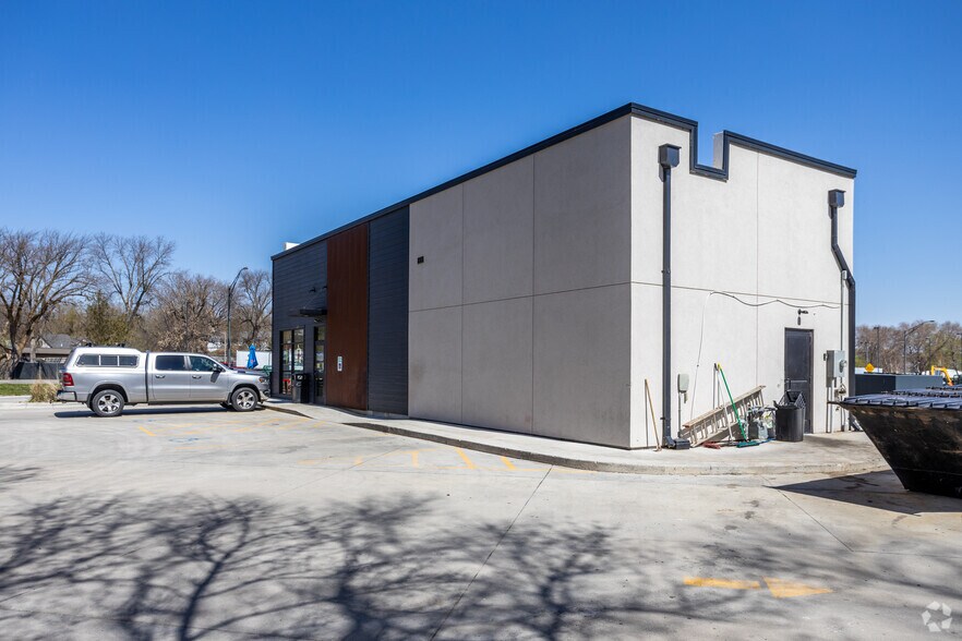 More Photos Of 320 HWY 71 S, Arnolds Park Restaurant For Sale