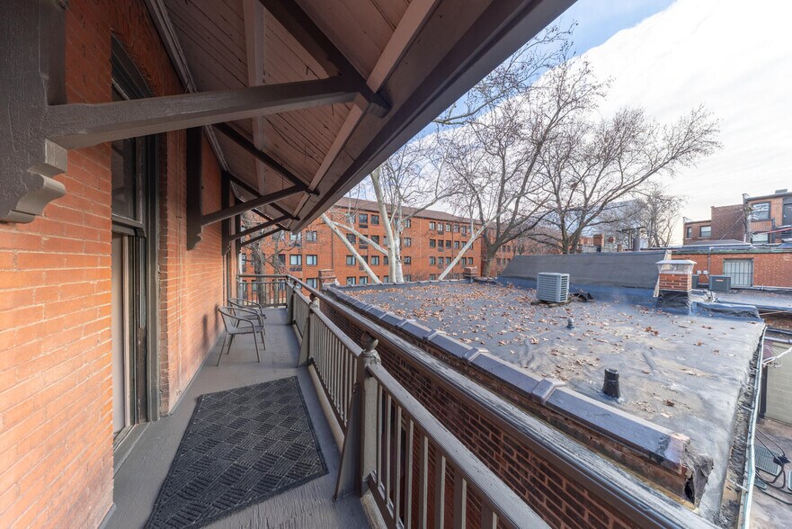 More Photos Of 5 S Newstead Ave, Saint Louis Office For Sale