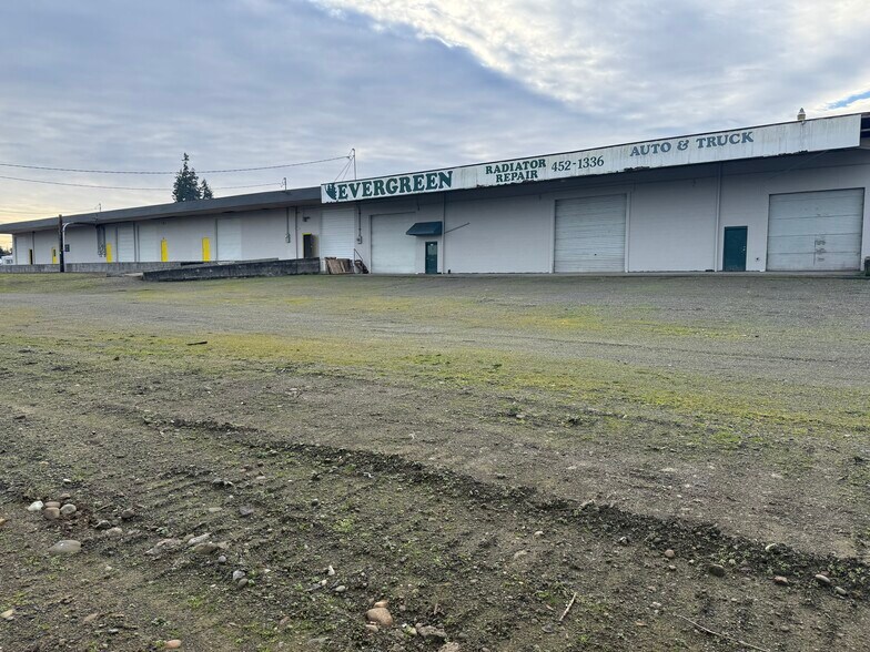More Photos Of 212 N Gales St, Port Angeles Warehouse For Sale
