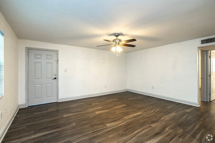 More Photos Of 1405 S Lorenzo Ave, Tampa Apartments For Sale