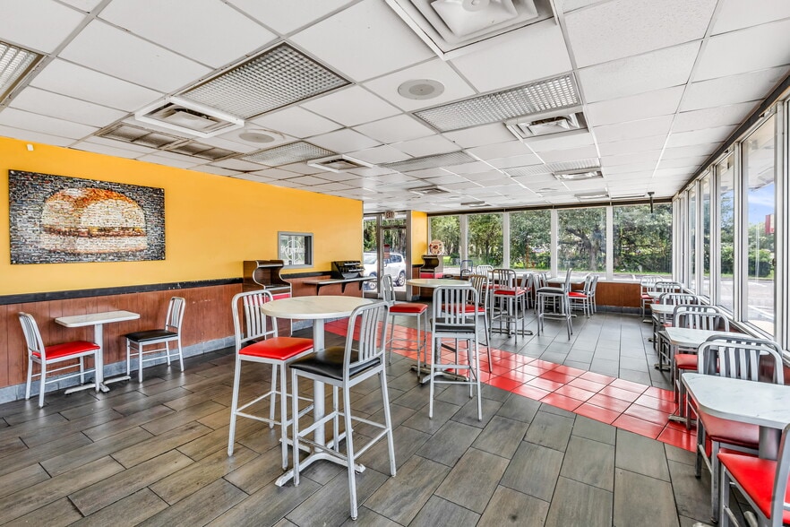 More Photos Of 7459 Lem Turner Rd, Jacksonville Fast Food For Sale