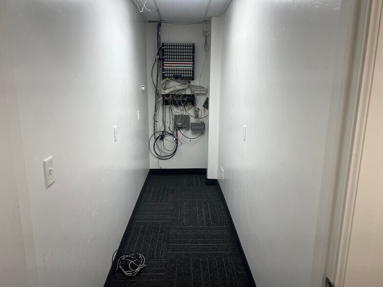 More Photos Of 1693 W American Way, Payson Warehouse For Sale