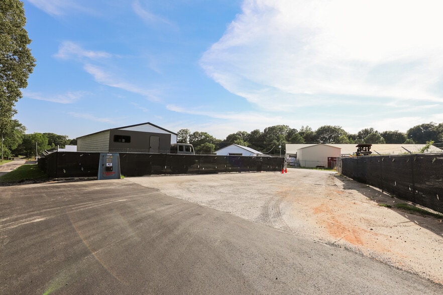 More Photos Of 5 Haynie St, Newnan Warehouse For Sale