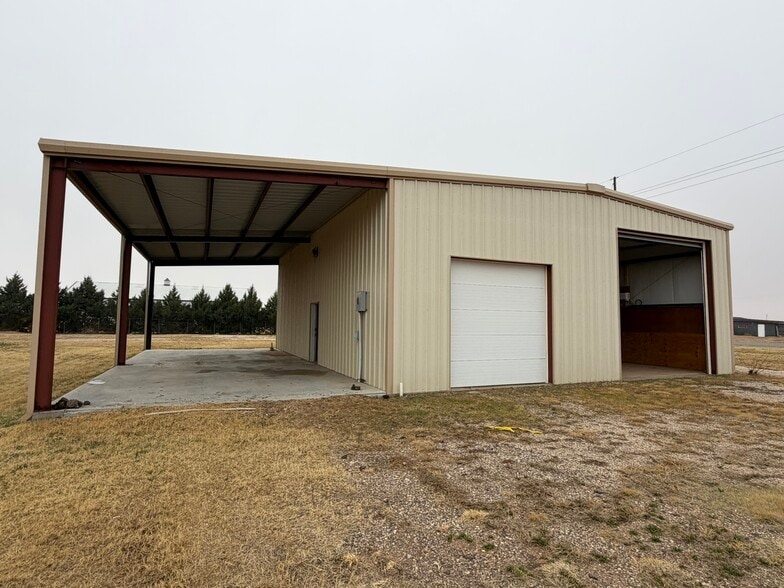 Primary Photo Of 2011 FM 1729, Lubbock Warehouse For Lease