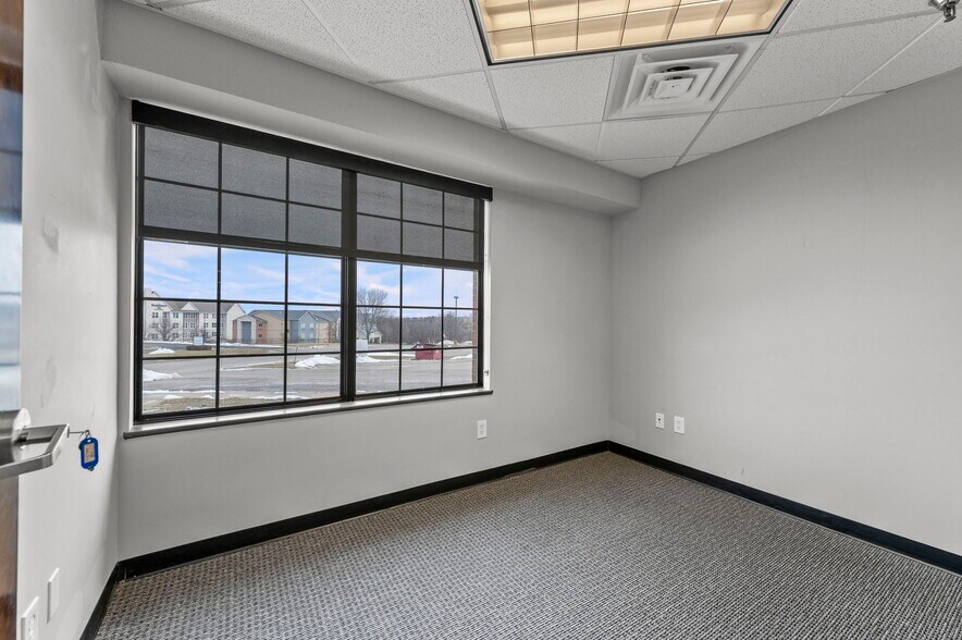 More Photos Of 3730 S Elizabeth St, Independence Medical For Lease