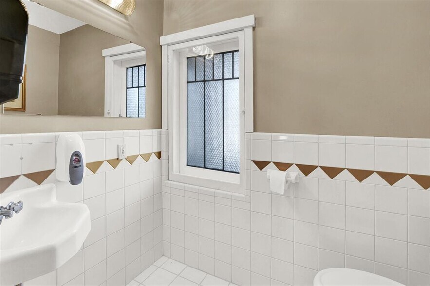 More Photos Of 2408 Van Buren Ave, Ogden Office Residential For Sale