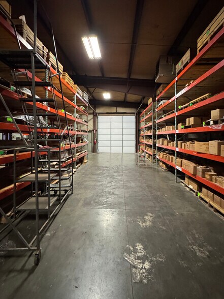 More Photos Of 1565 N 166th East Ave, Tulsa Service For Lease