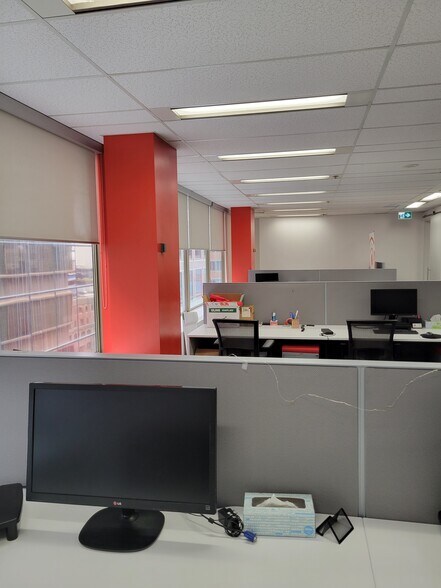 More Photos Of 55 University Ave, Toronto Office Residential For Lease