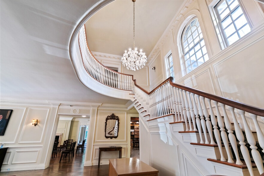 More Photos Of 6399 Drexel Rd, Philadelphia Apartments For Lease