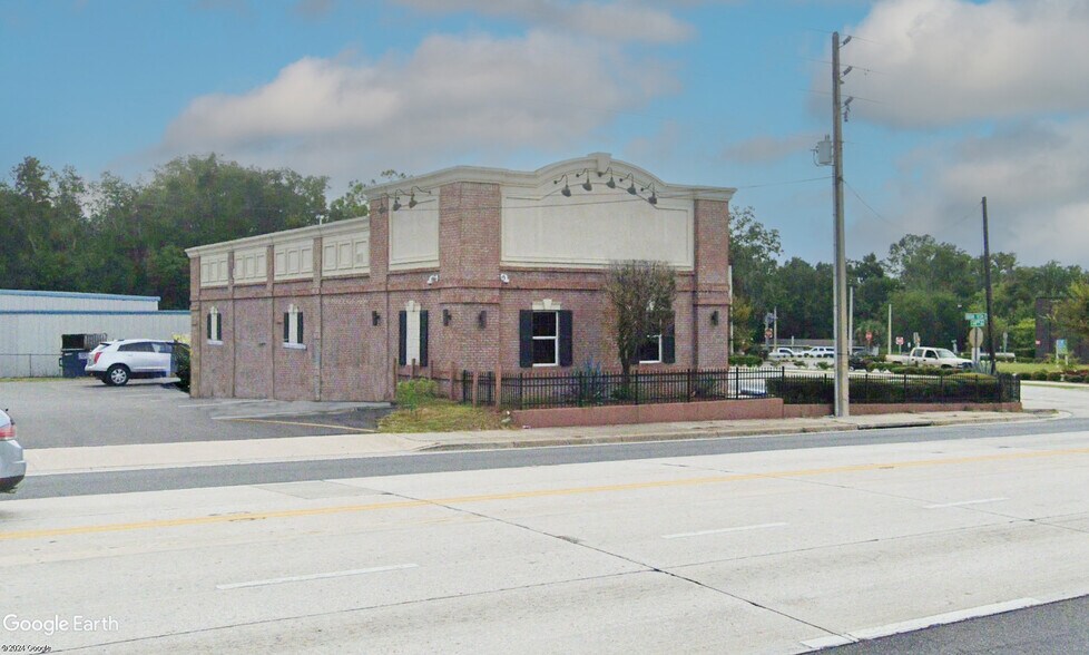 More Photos Of 712 S 14th St, Leesburg Office For Sale