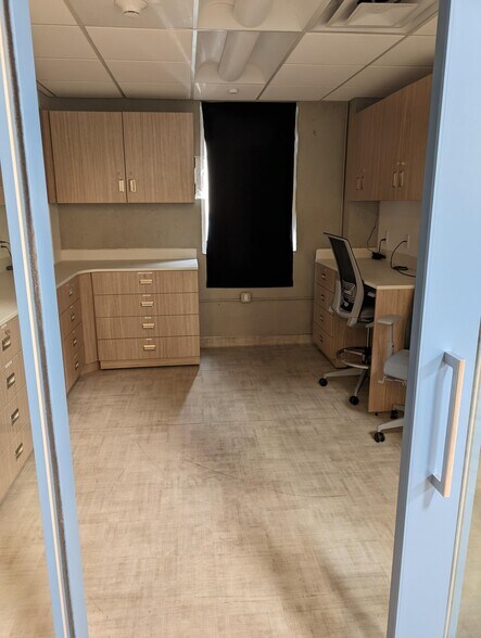 More Photos Of 1057 Gayley Ave, Los Angeles Medical For Lease