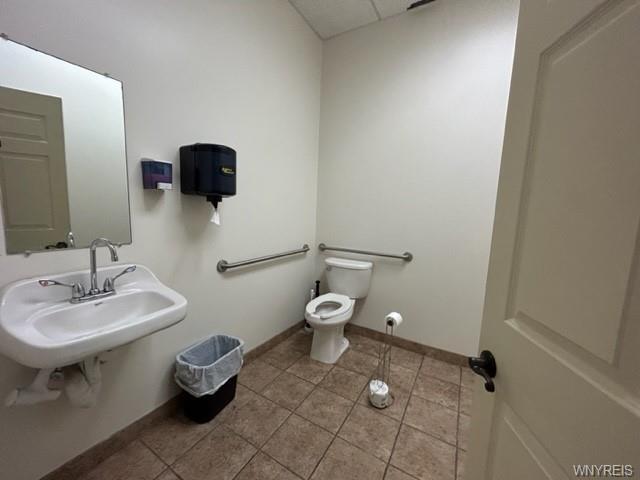 More Photos Of 1212 Abbott Rd, Buffalo Auto Dealership For Lease