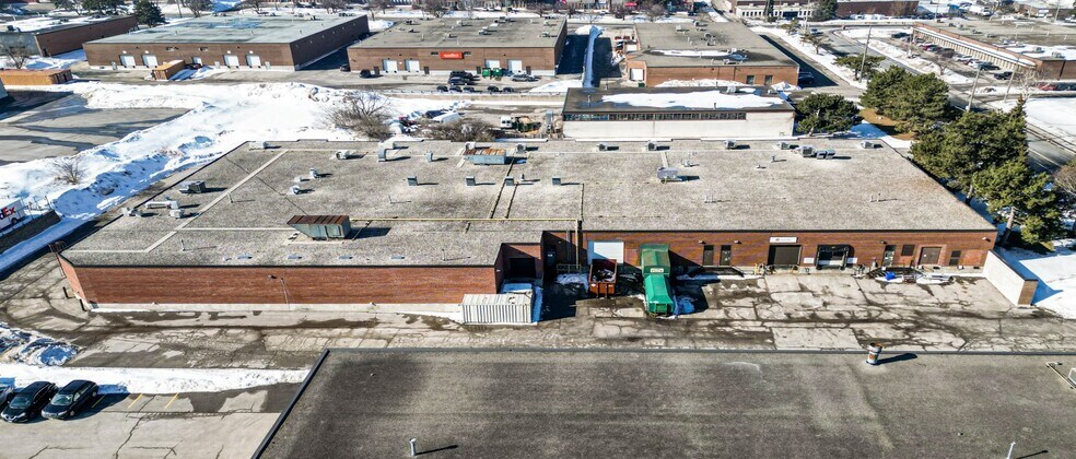 More Photos Of 75 Denison St, Markham Service For Lease