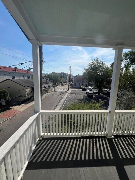 More Photos Of 18 Pinckney St, Charleston Restaurant For Sale