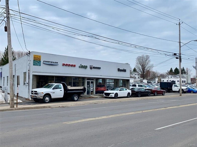 Primary Photo Of 420 W 1st St, Oswego Auto Dealership For Sale