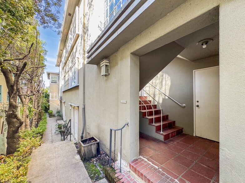 More Photos Of 1526 Arch St, Berkeley Apartments For Sale