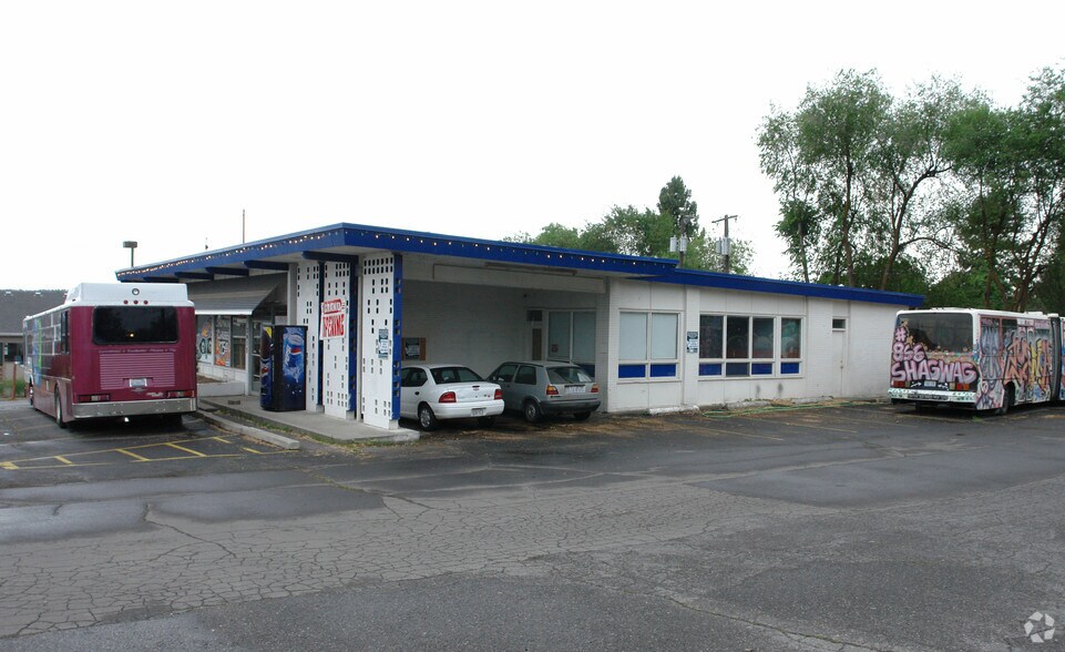 More Photos Of 2915 N Division St, Spokane Freestanding For Lease