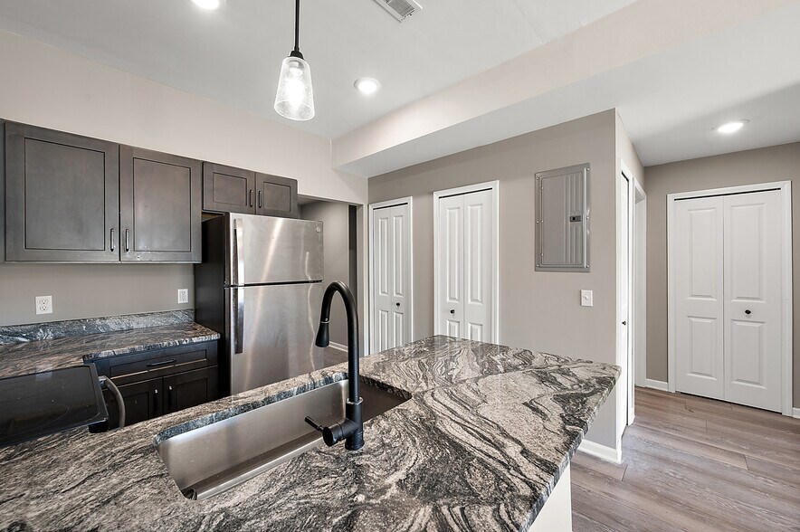 More Photos Of 1241-1251 E Woodward Heights Blvd, Hazel Park Apartments For Sale