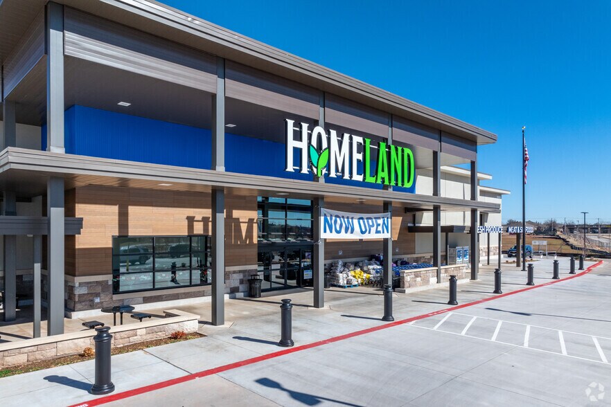 More Photos Of 16533 N May Ave, Edmond Unknown For Lease