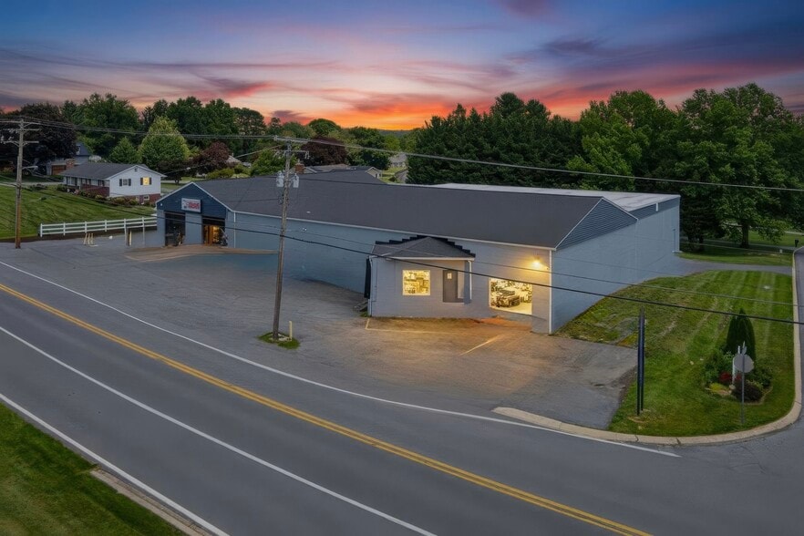 More Photos Of 1584 Deer Park Rd, Finksburg Warehouse For Lease