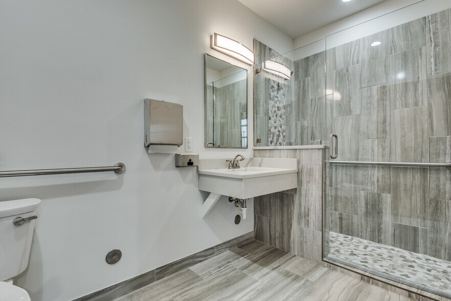 More Photos Of 4451 Dale Earnhardt Way, Northlake Unknown For Lease