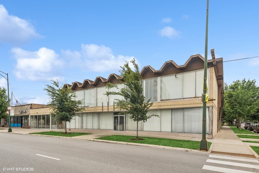 More Photos Of 3449-3453 W Peterson Ave, Chicago Storefront For Sale