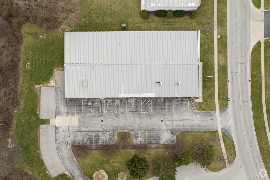 More Photos Of 6128 Merger Dr, Holland Light Manufacturing For Sale